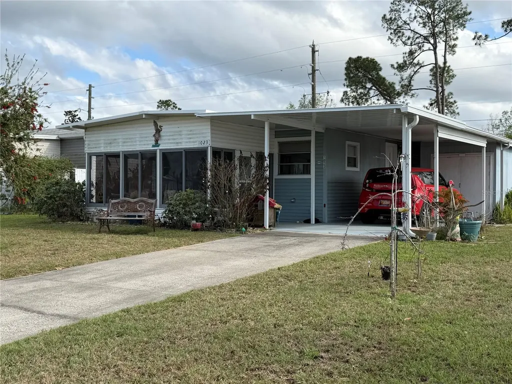1023 Capella Drive Tavares FL 32778