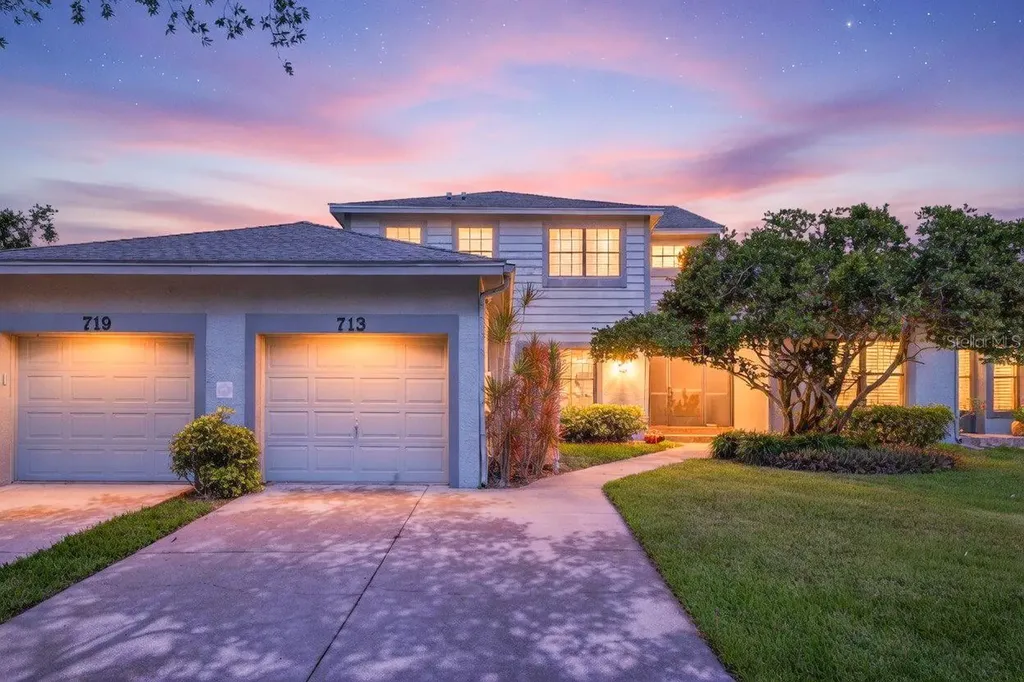 713 Caya Costa Court NE St Petersburg FL 33702