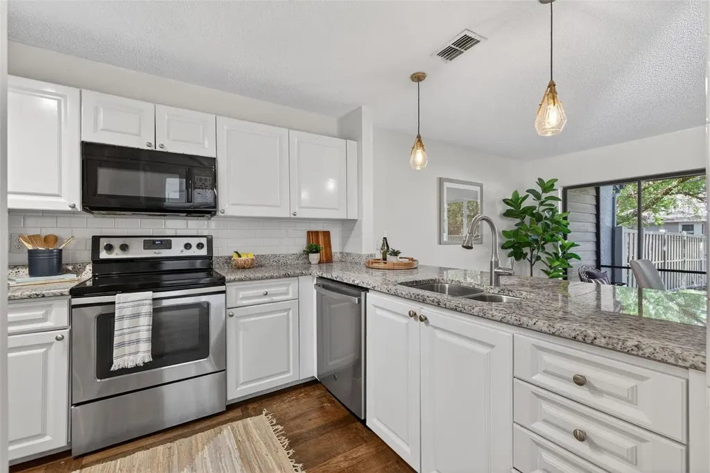 713 Caya Costa Court NE St Petersburg FL 33702