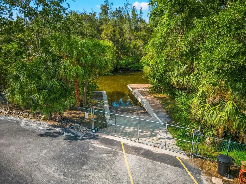 713 Caya Costa Court NE St Petersburg FL 33702