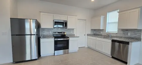 474 Hennepin Loop Lake Wales FL 33898