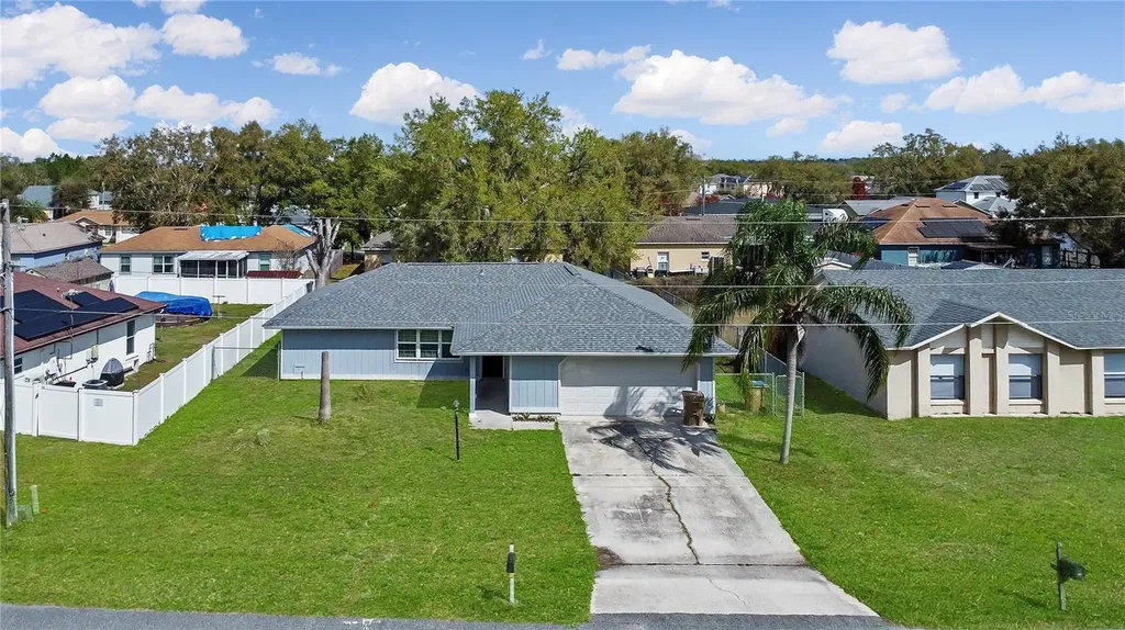 305 Medina Court Kissimmee FL 34758
