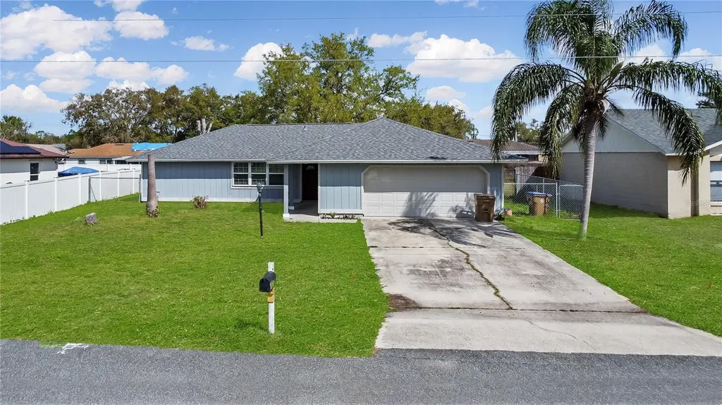 305 Medina Court Kissimmee FL 34758