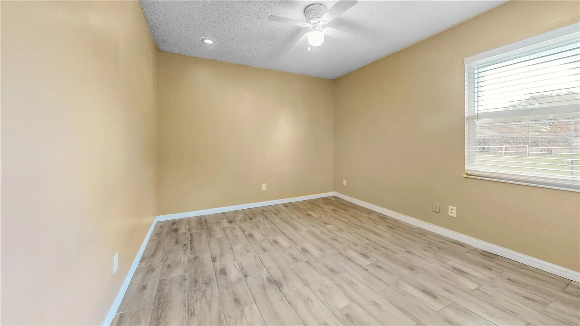 305 Medina Court Kissimmee FL 34758