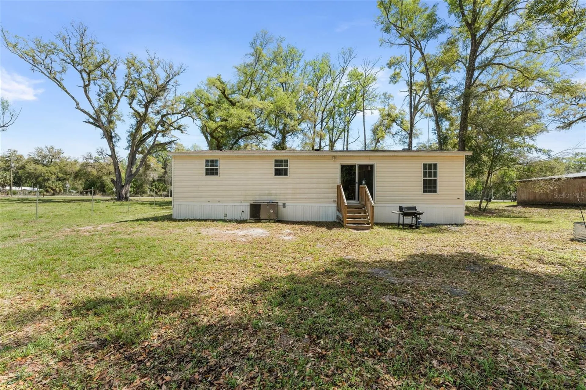 3455 NE Highway 349 Old Town FL 32680