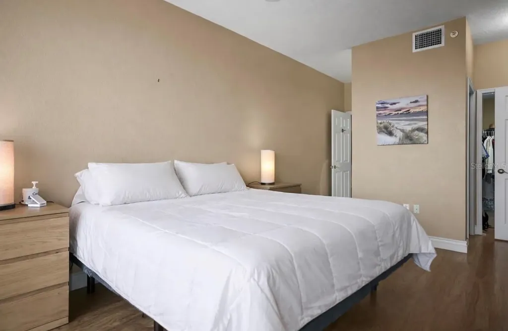 5 Island Park Place Dunedin FL 34698