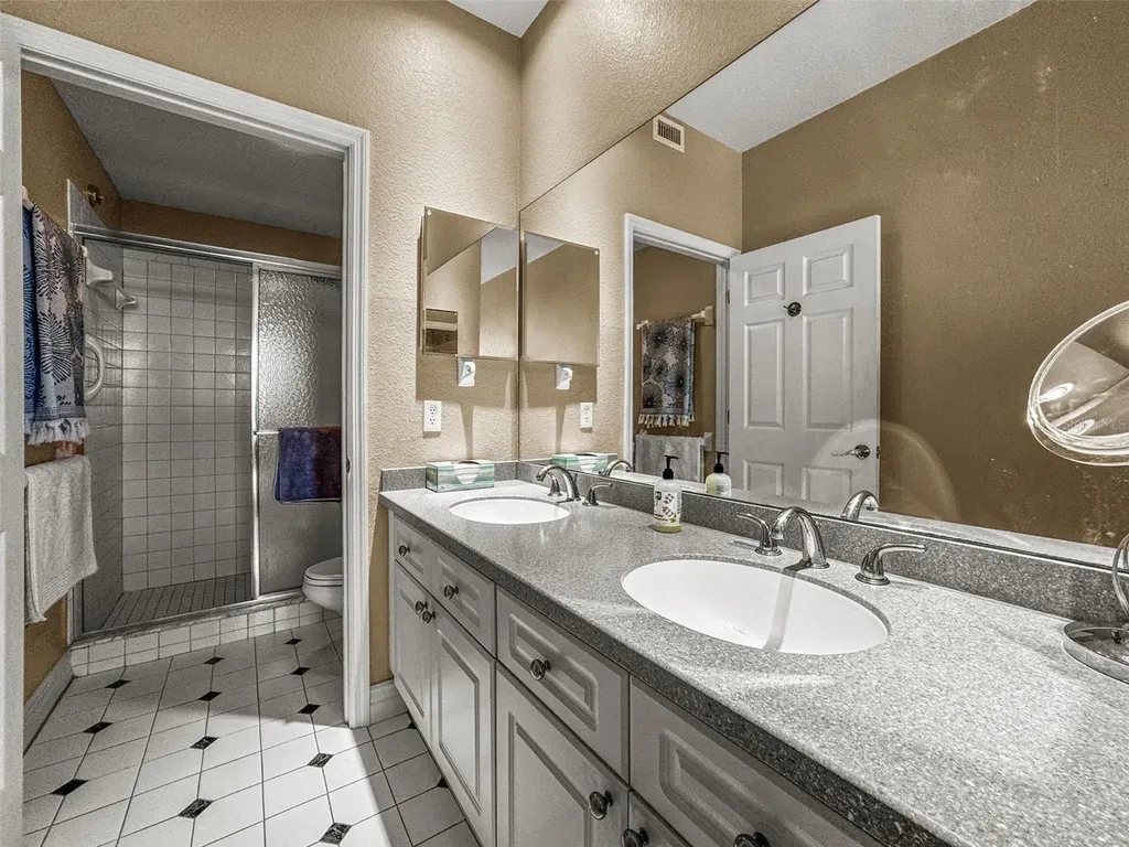 5 Island Park Place Dunedin FL 34698