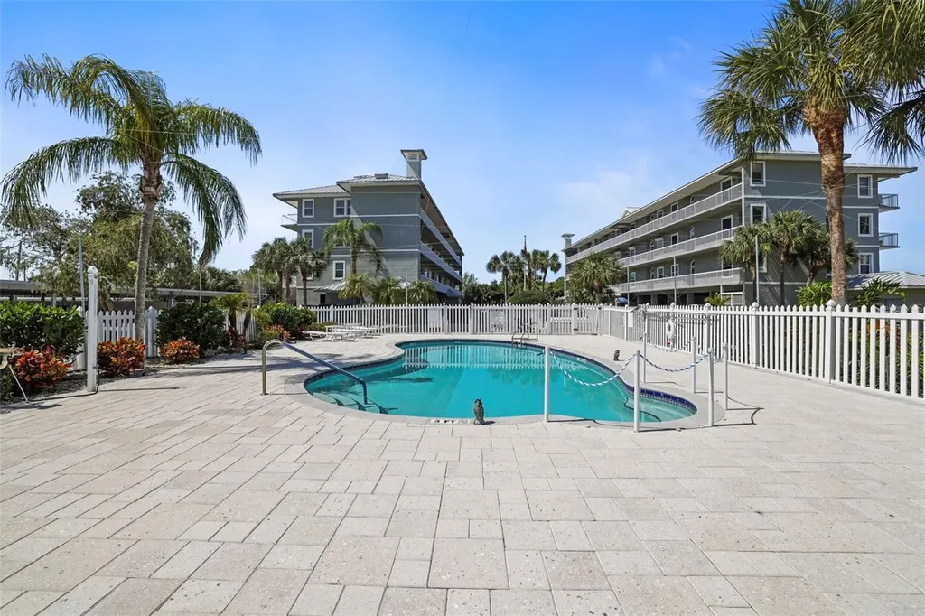 5 Island Park Place Dunedin FL 34698