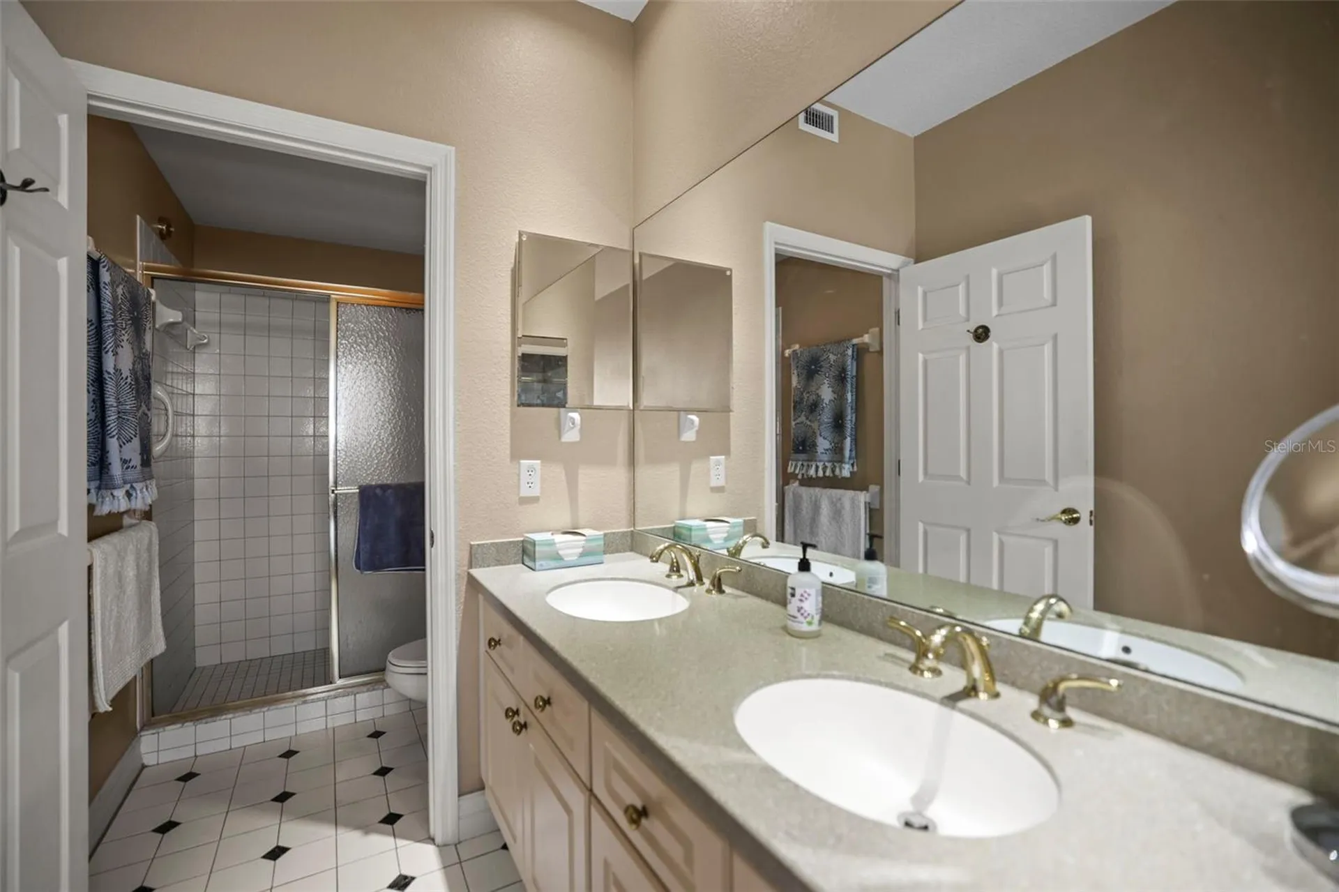 5 Island Park Place Dunedin FL 34698