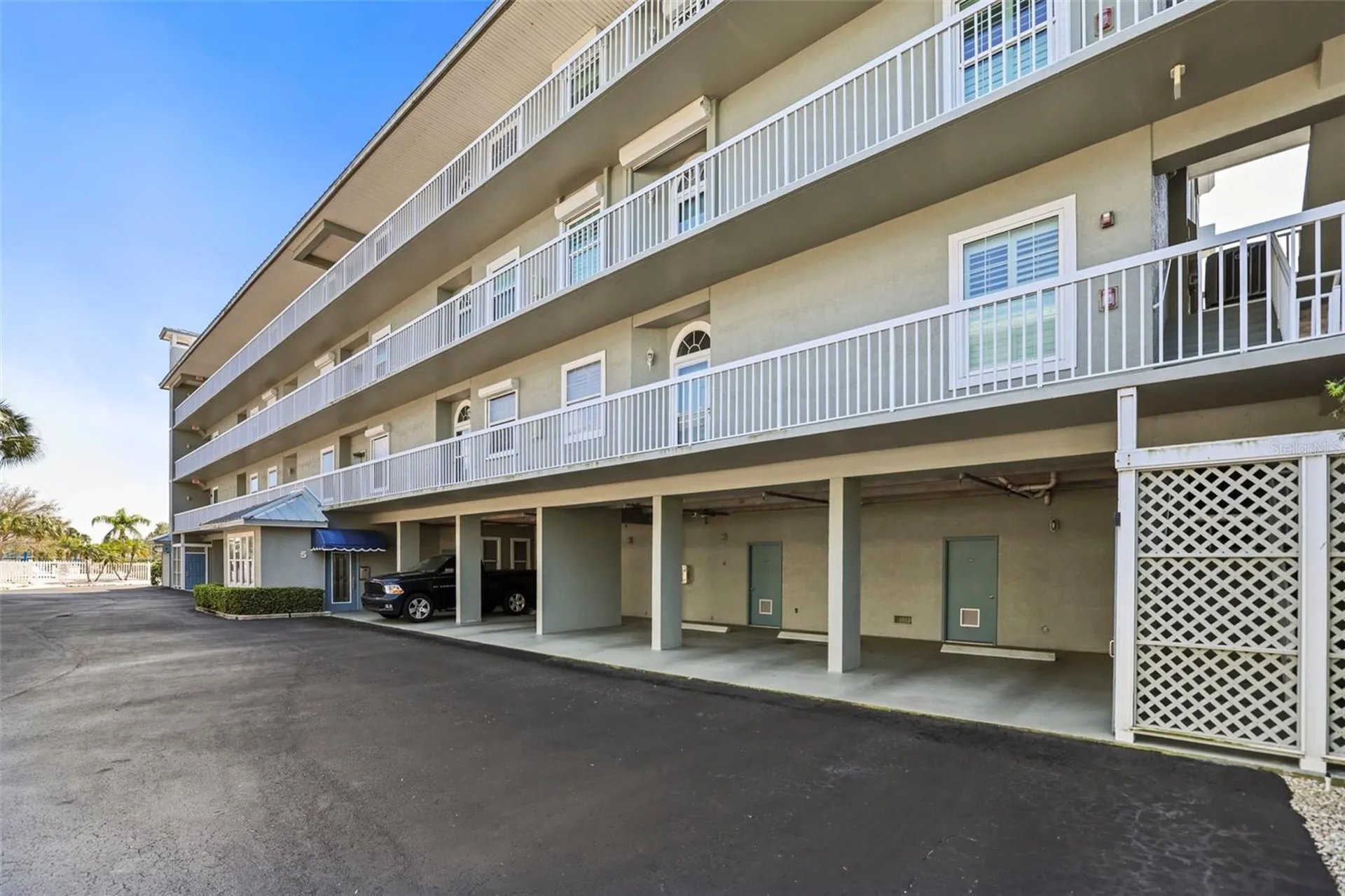 5 Island Park Place Dunedin FL 34698