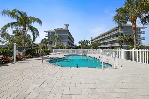 5 Island Park Place Dunedin FL 34698