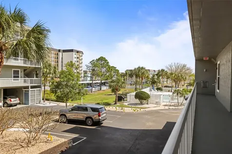 5 Island Park Place Dunedin FL 34698