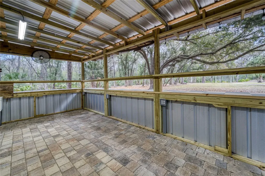 5011 SE 193rd Place Inglis FL 34449