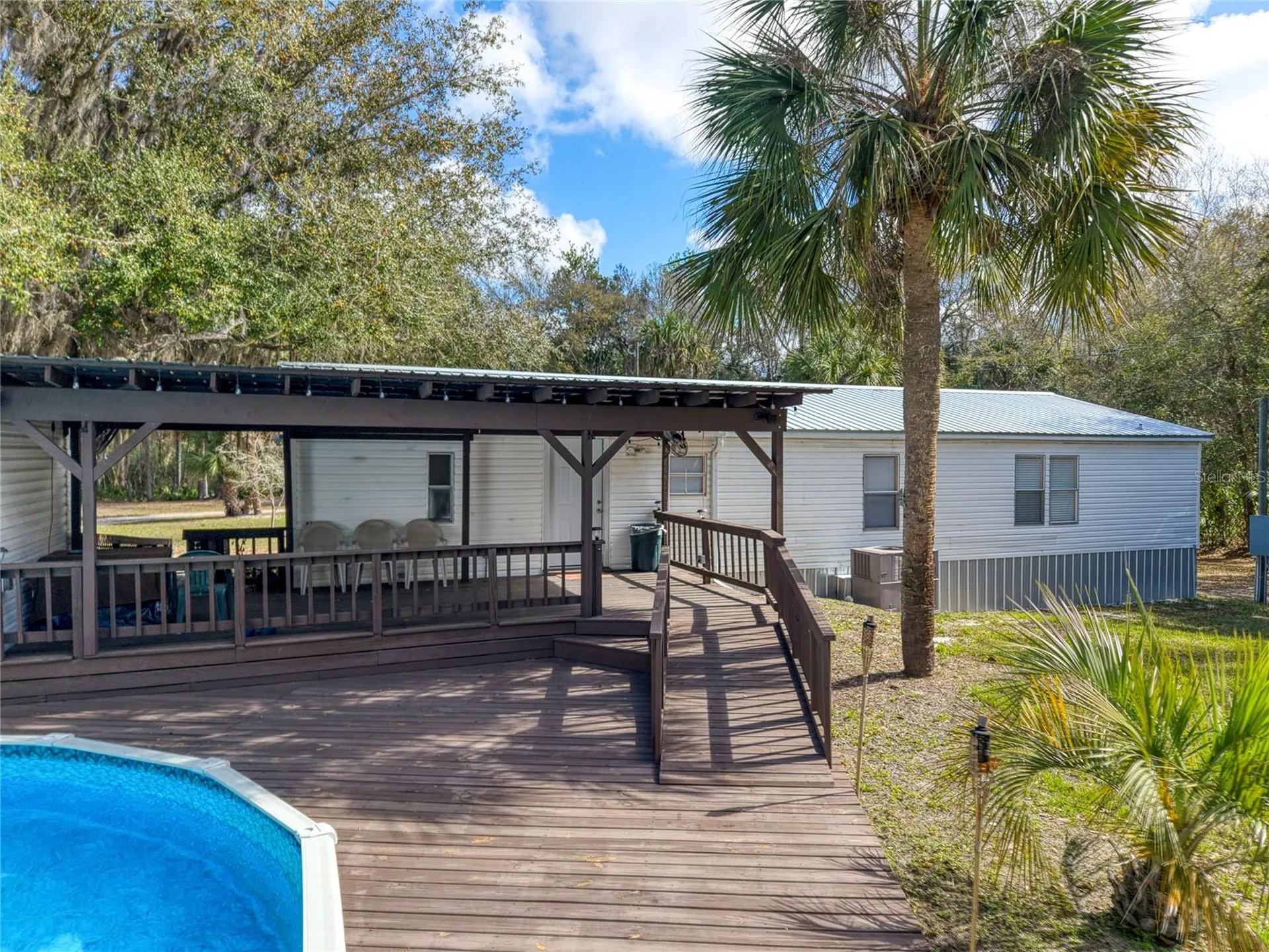 5011 SE 193rd Place Inglis FL 34449