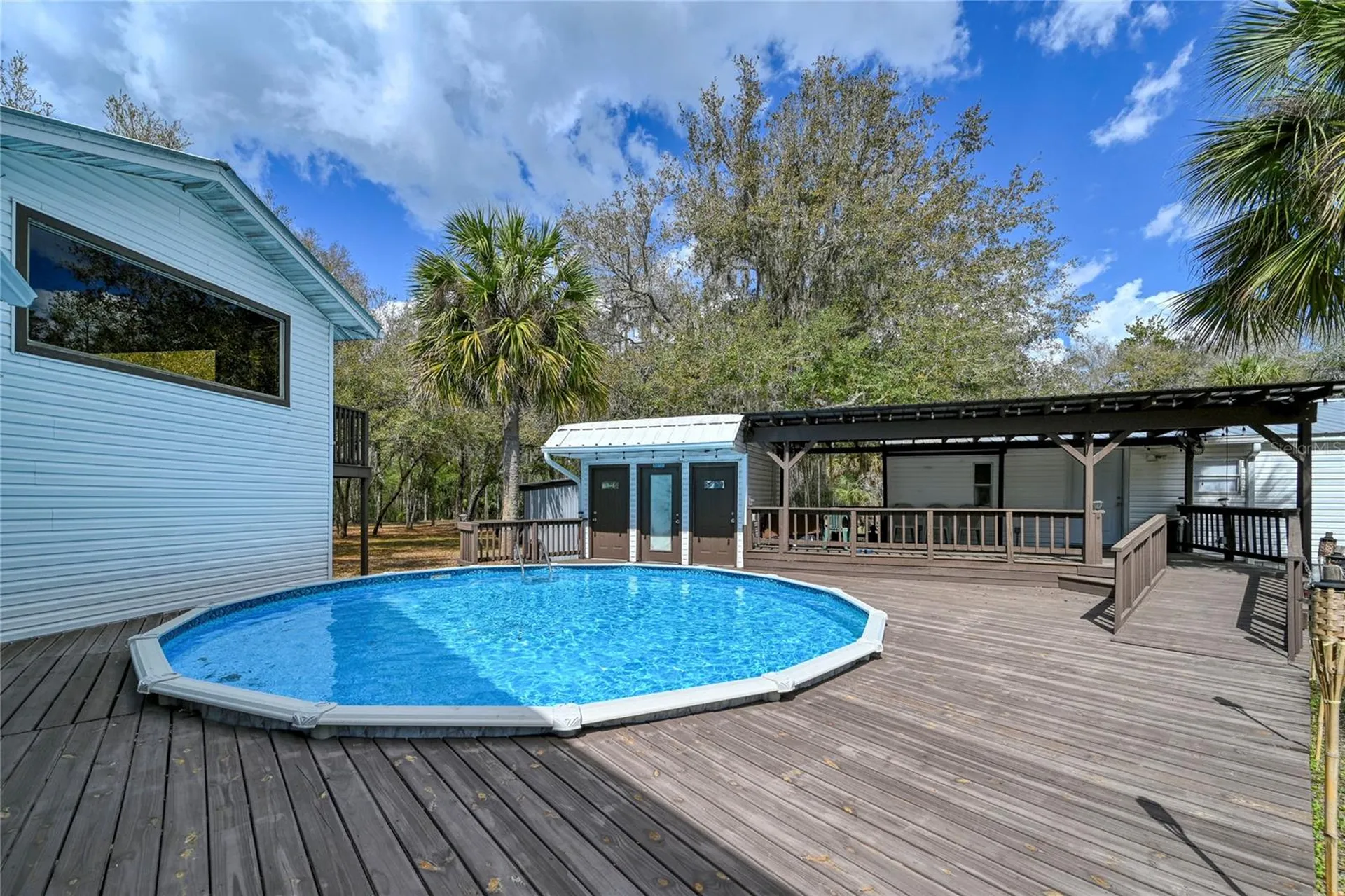 5011 SE 193rd Place Inglis FL 34449