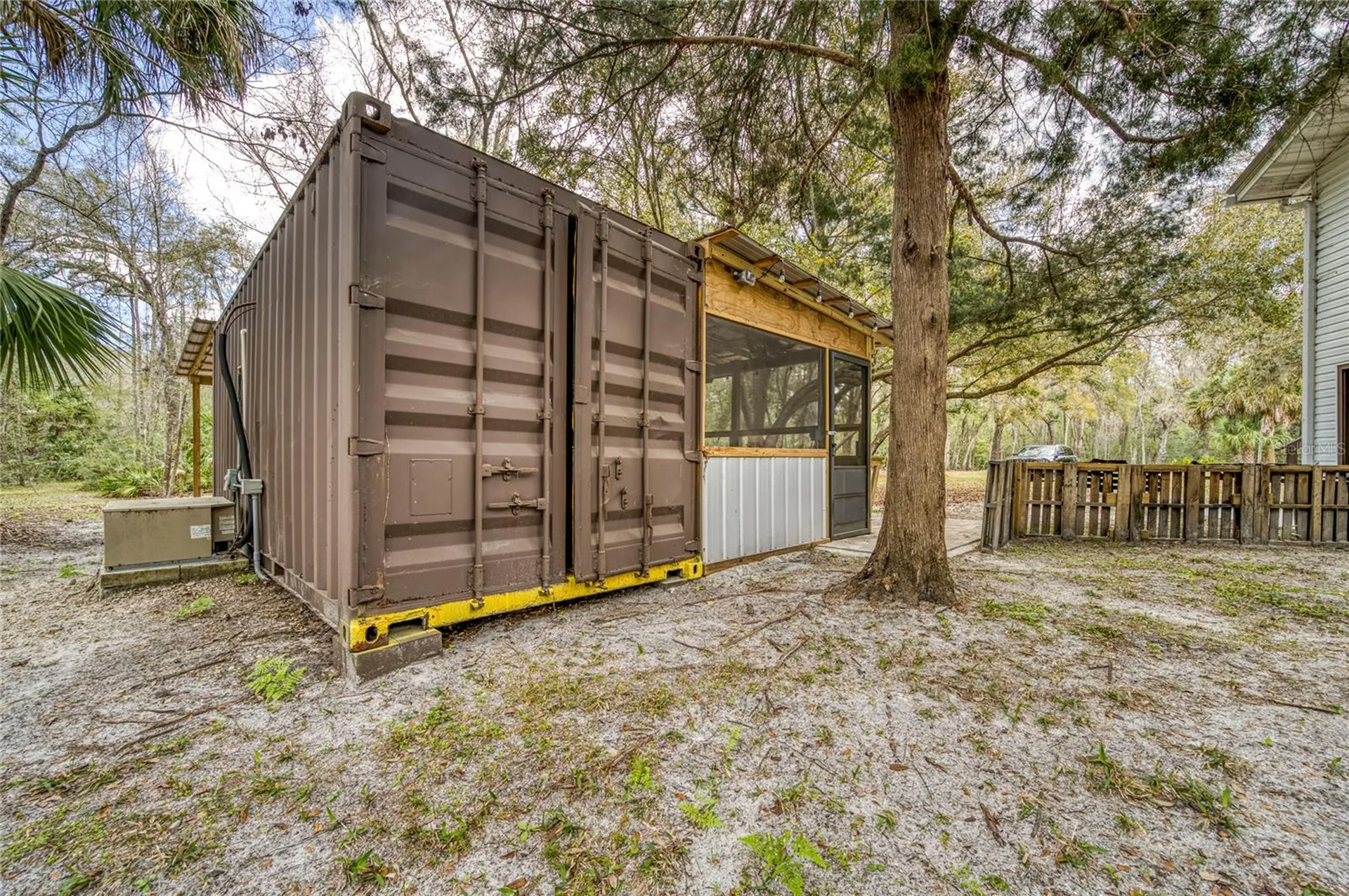 5011 SE 193rd Place Inglis FL 34449