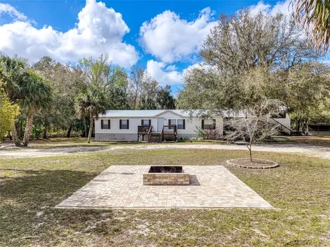 5011 SE 193rd Place Inglis FL 34449