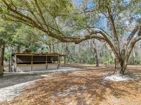 5011 SE 193rd Place Inglis FL 34449