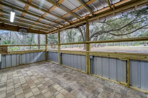 5011 SE 193rd Place Inglis FL 34449