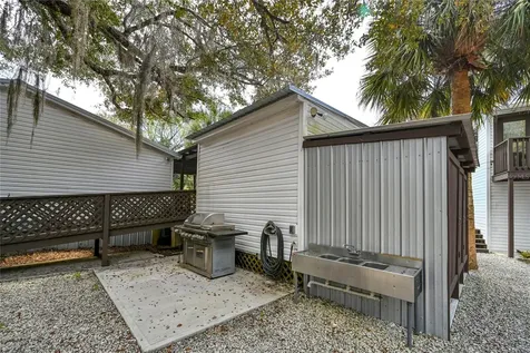 5011 SE 193rd Place Inglis FL 34449