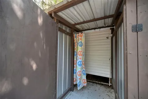5011 SE 193rd Place Inglis FL 34449