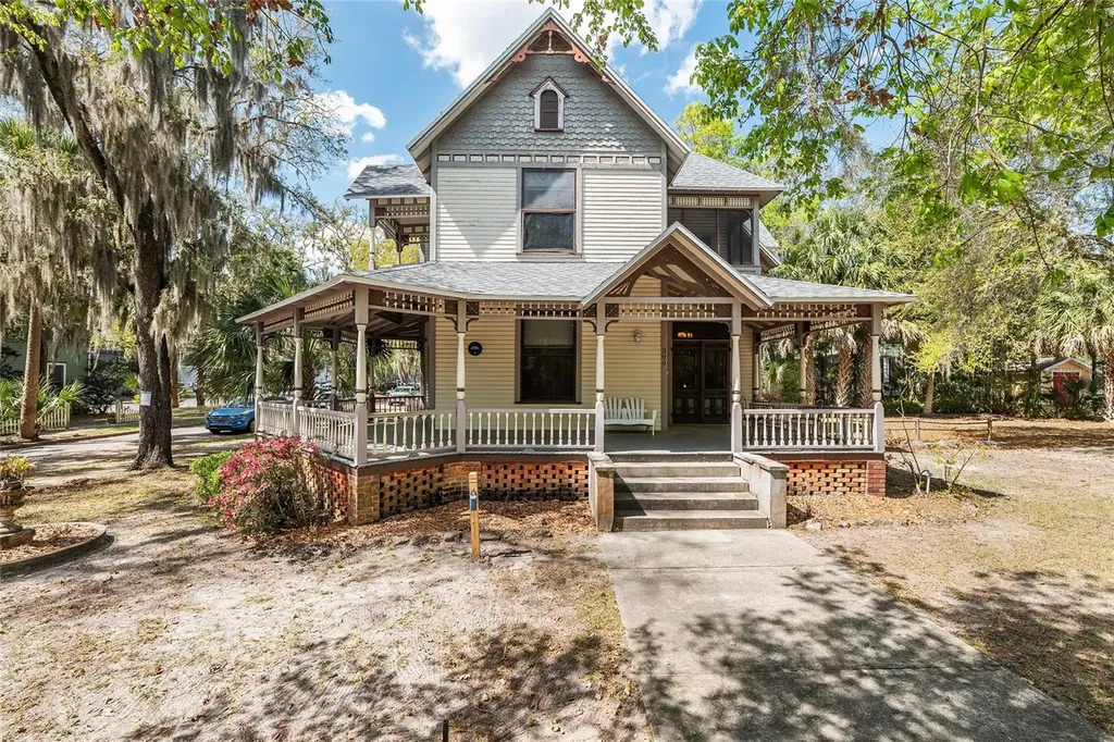 306 NE 3rd Street Gainesville FL 32601