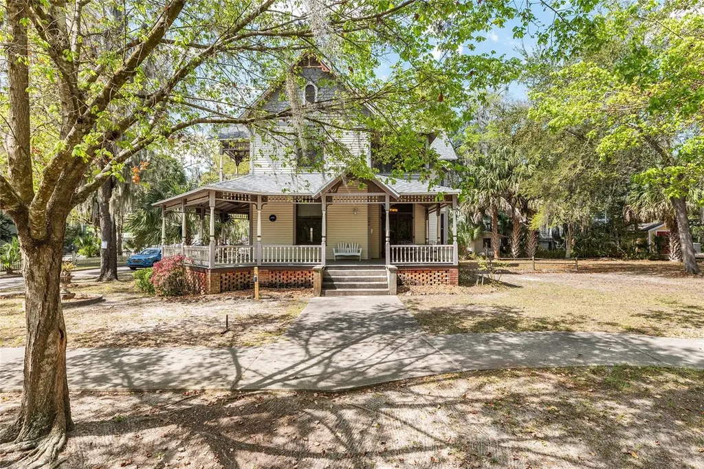 306 NE 3rd Street Gainesville FL 32601