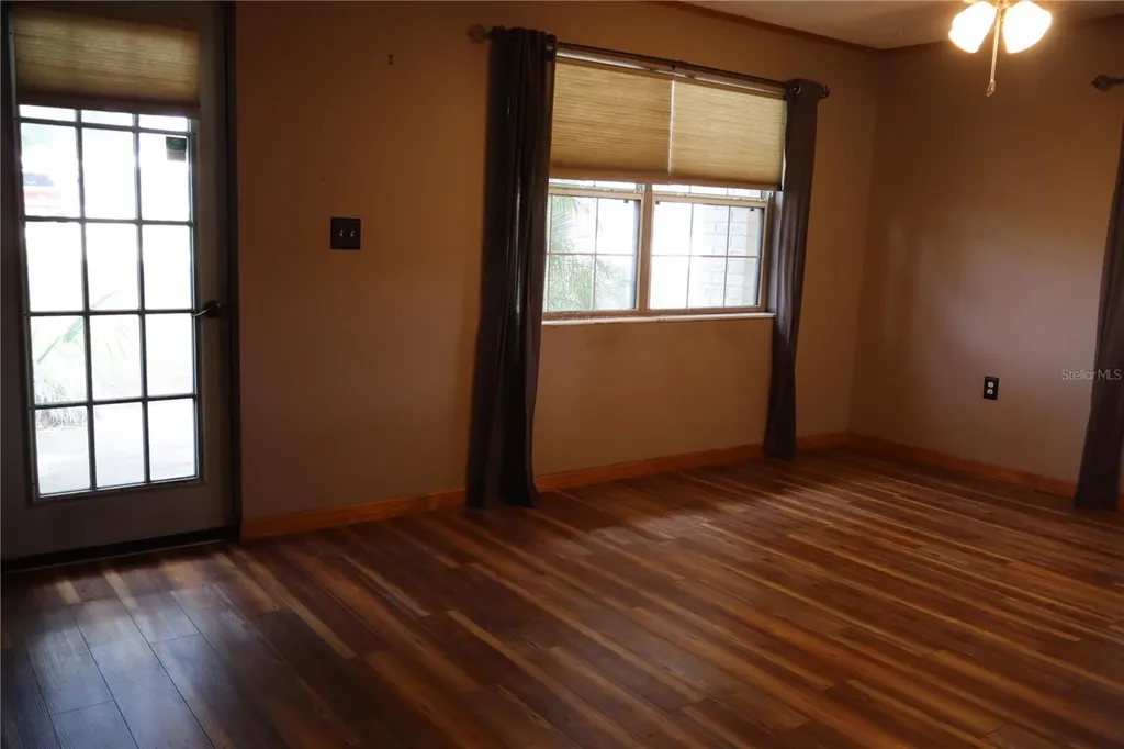 1413 Orange Avenue Tavares FL 32778