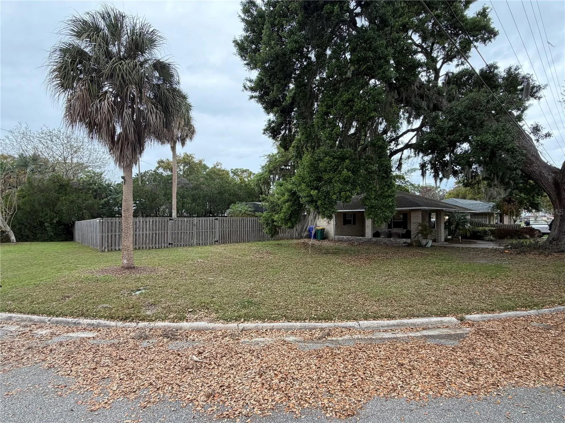 1413 Orange Avenue Tavares FL 32778