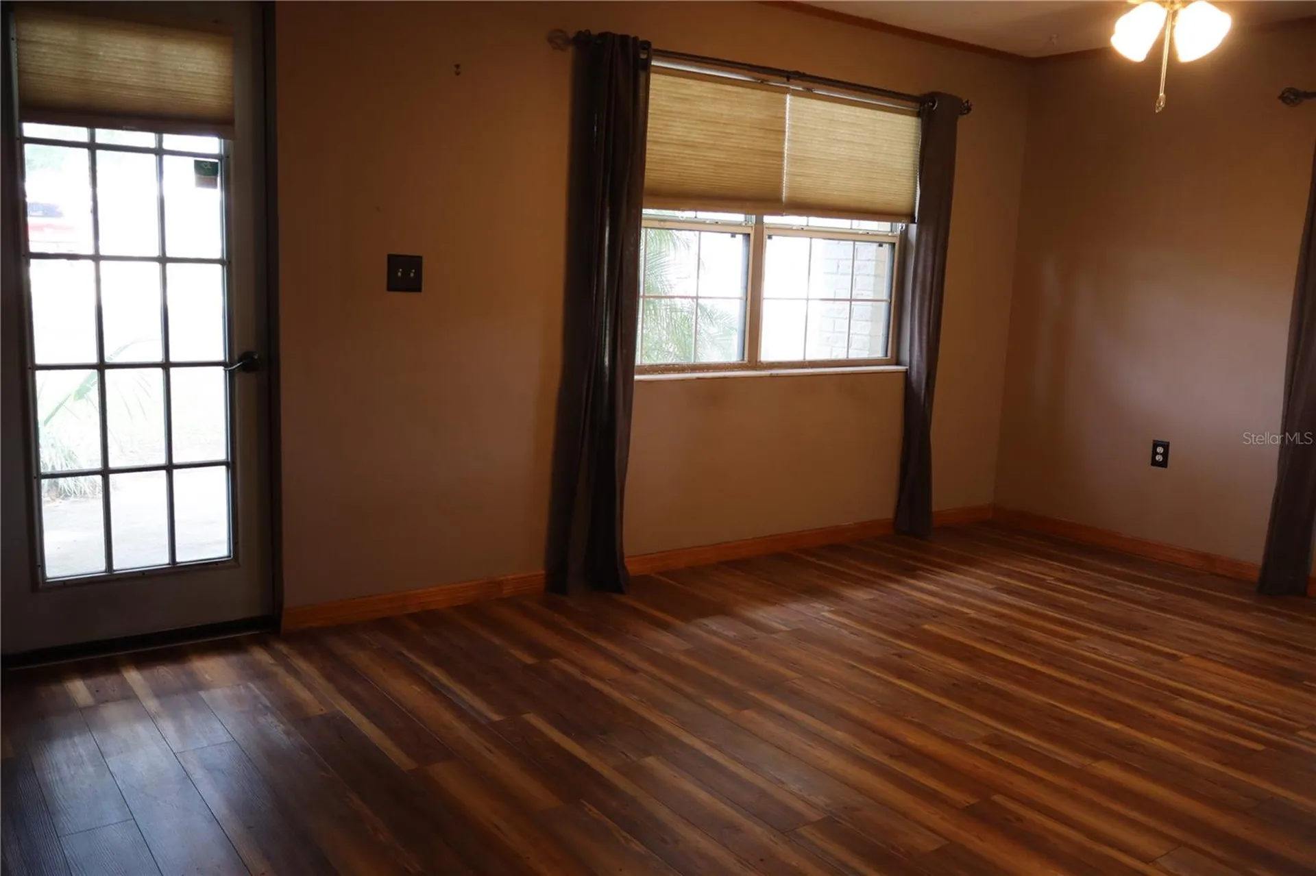 1413 Orange Avenue Tavares FL 32778