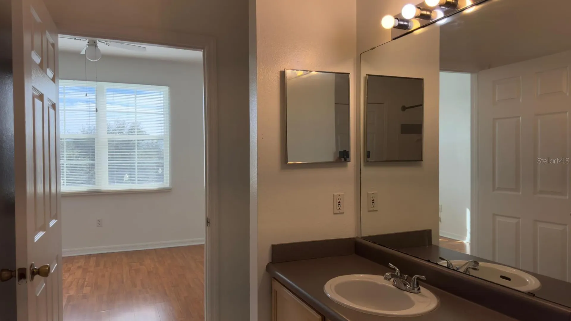 6413 Astor Village Avenue Orlando FL 32835