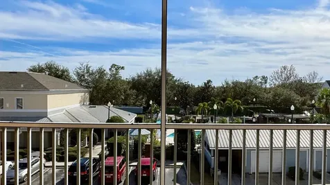 6413 Astor Village Avenue Orlando FL 32835
