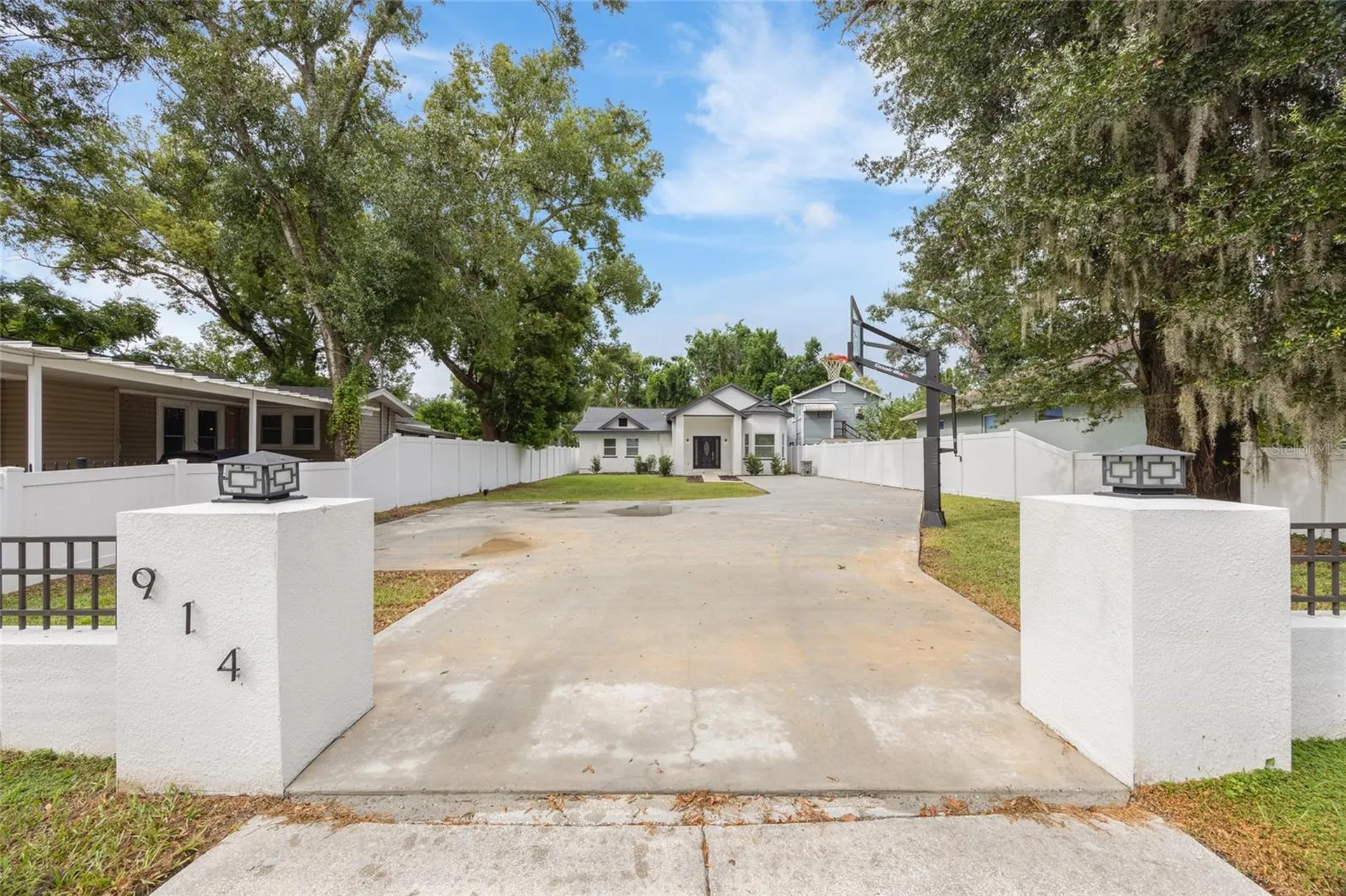 914 E North Bay Street Tampa FL 33603