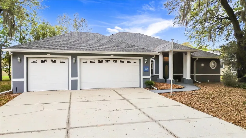 507 Dowling Circle Lady Lake FL 32159