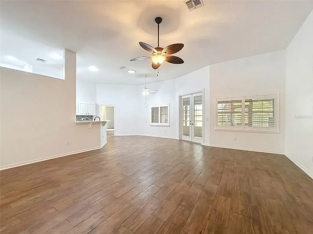 507 Dowling Circle Lady Lake FL 32159