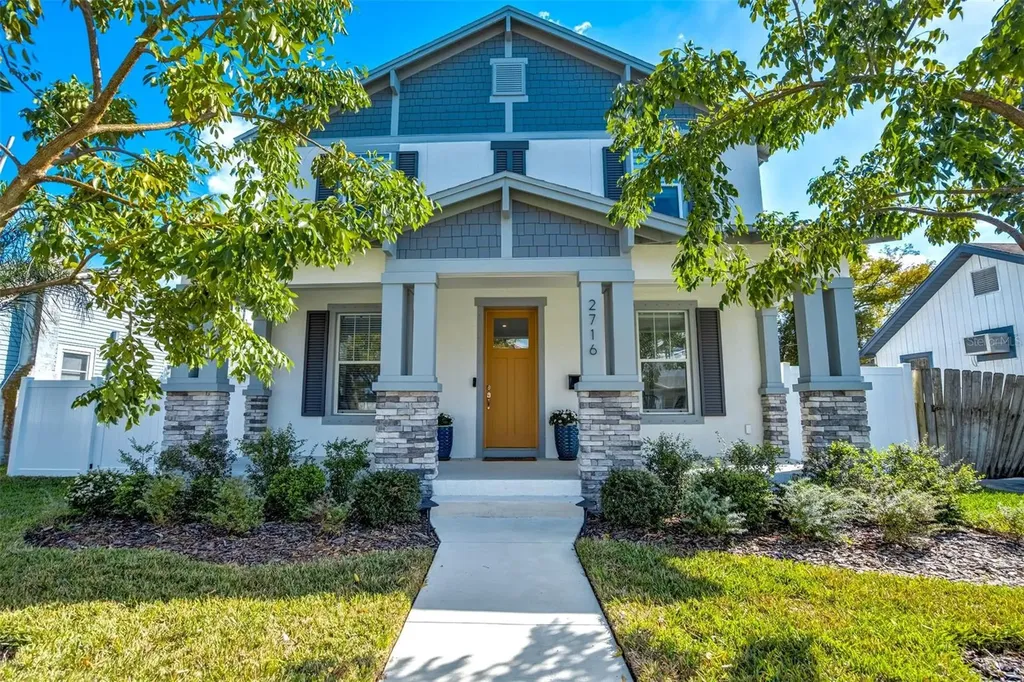 2716 13th Avenue N St Petersburg FL 33713