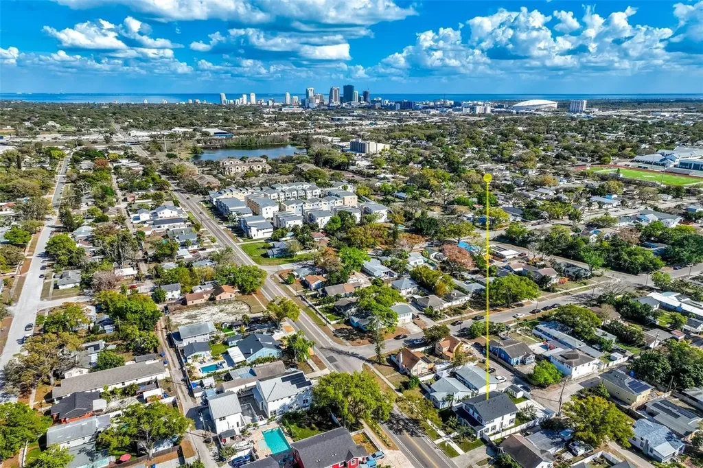 2716 13th Avenue N St Petersburg FL 33713