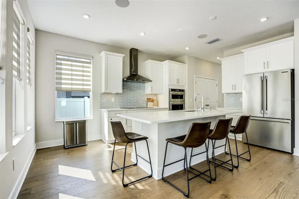 2716 13th Avenue N St Petersburg FL 33713