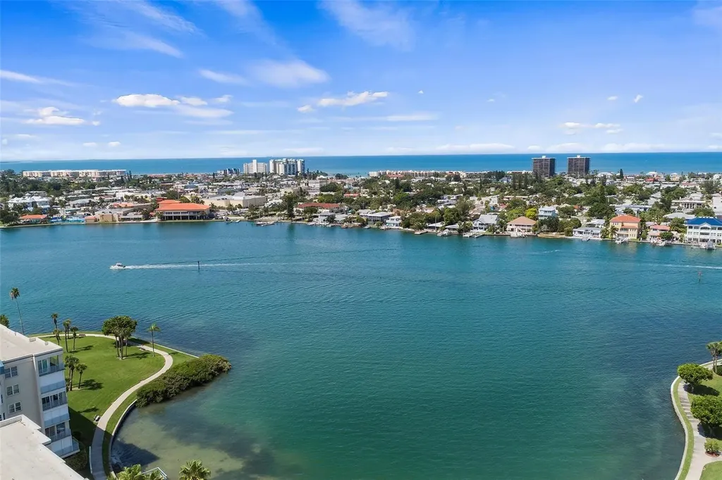 7902 Sailboat Key Boulevard S South Pasadena FL 33707