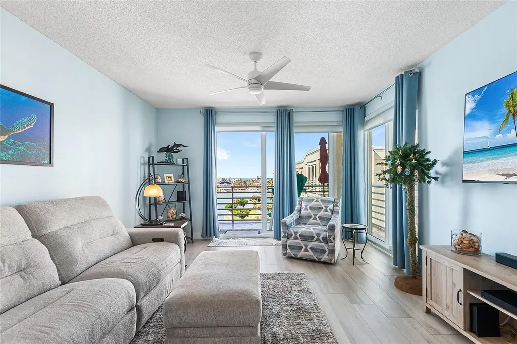7902 Sailboat Key Boulevard S South Pasadena FL 33707