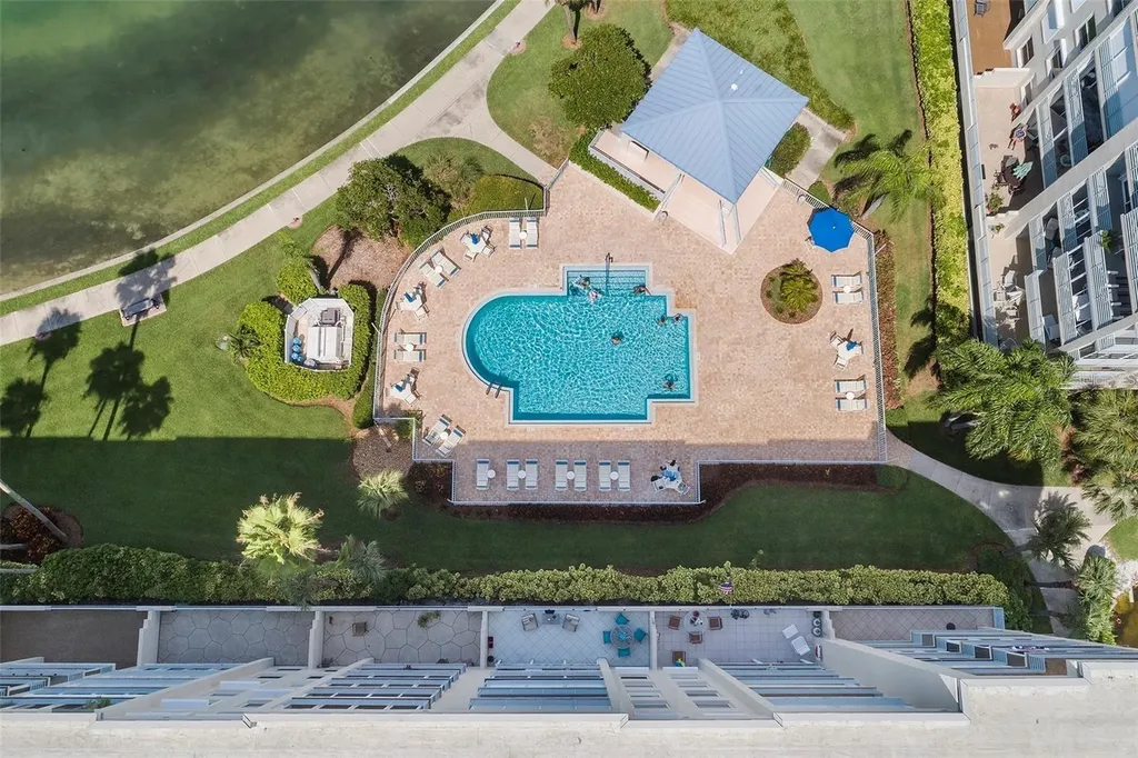 7902 Sailboat Key Boulevard S South Pasadena FL 33707