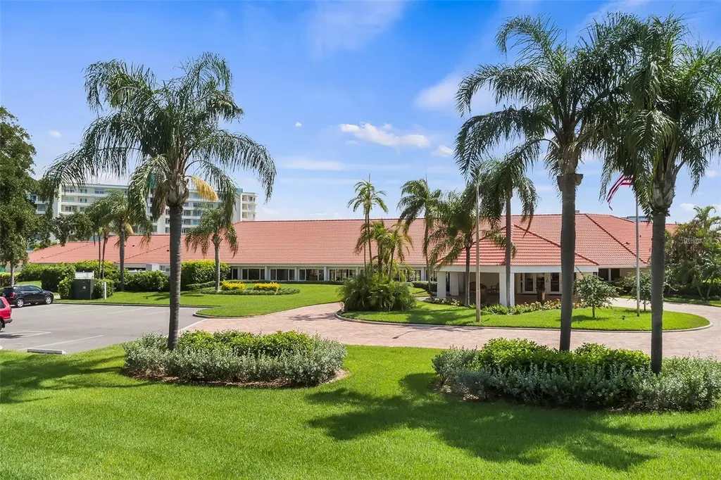 7902 Sailboat Key Boulevard S South Pasadena FL 33707