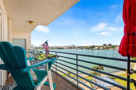 7902 Sailboat Key Boulevard S South Pasadena FL 33707
