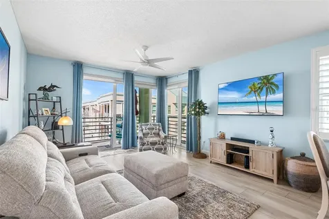 7902 Sailboat Key Boulevard S South Pasadena FL 33707