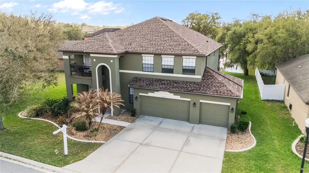 268 Oak Landing Lane Mulberry FL 33860