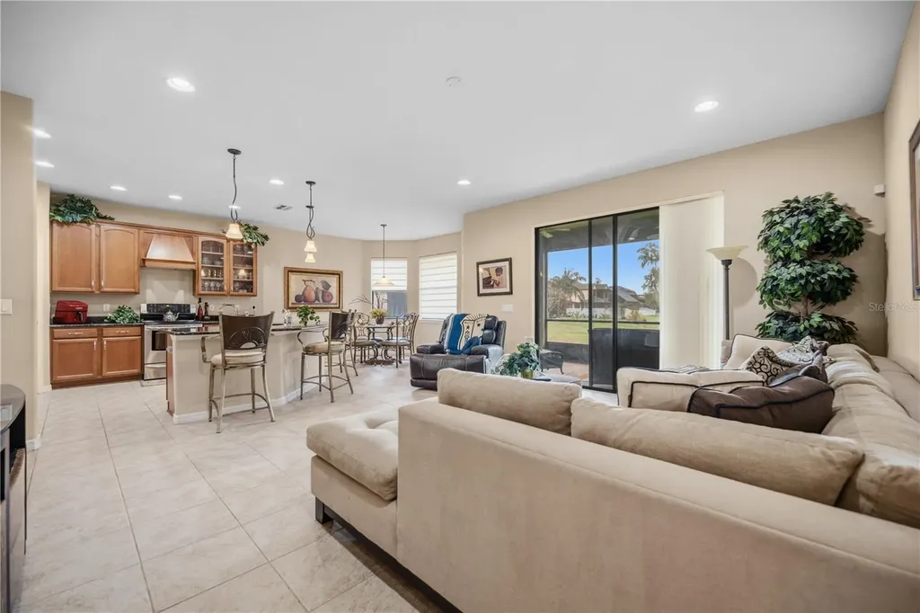 268 Oak Landing Lane Mulberry FL 33860
