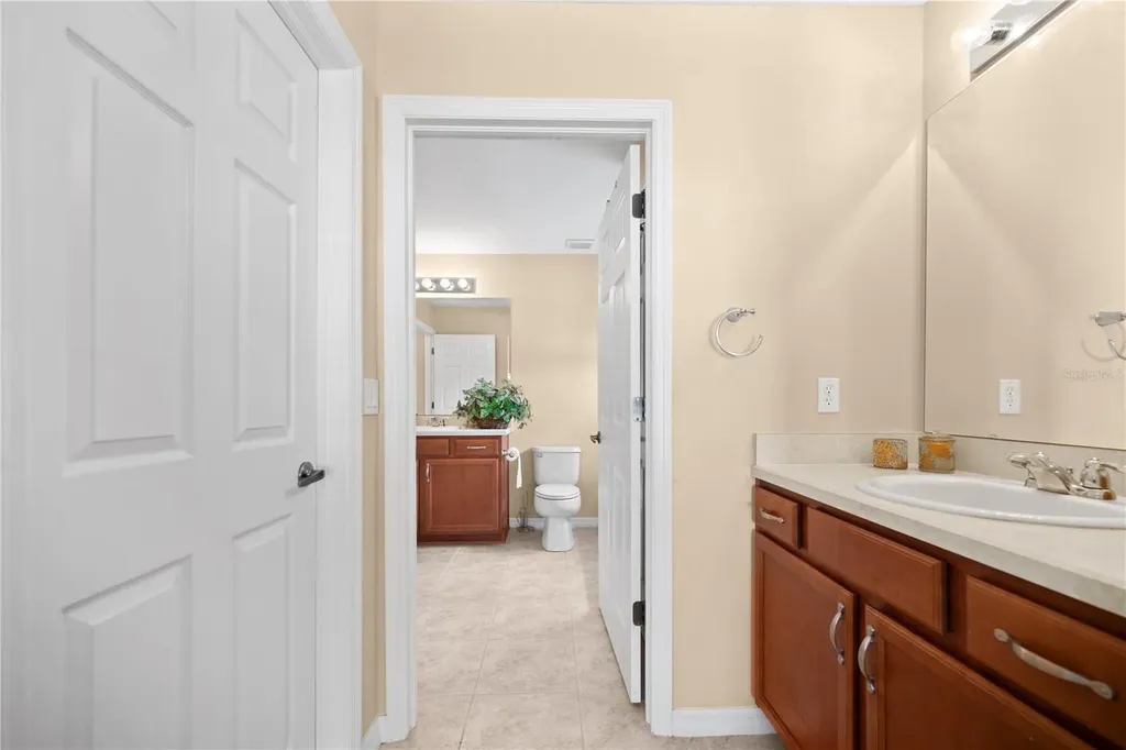 268 Oak Landing Lane Mulberry FL 33860
