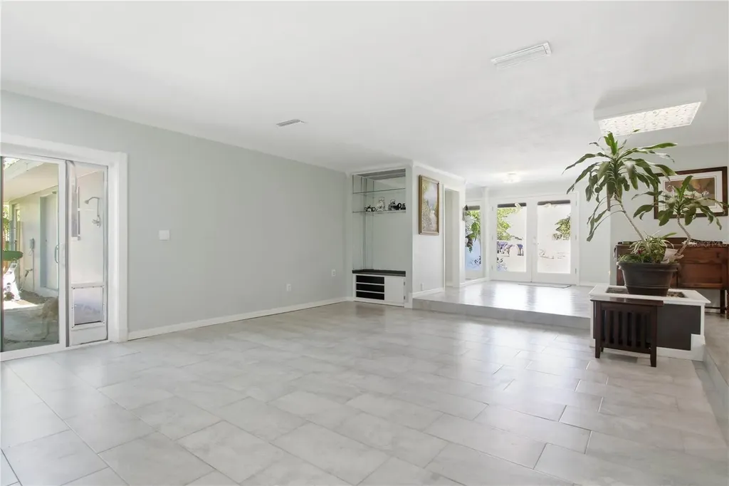 2168 Kent Avenue Clearwater FL 33764