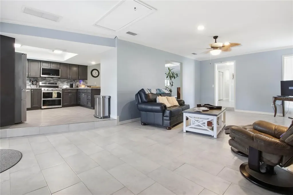 2168 Kent Avenue Clearwater FL 33764