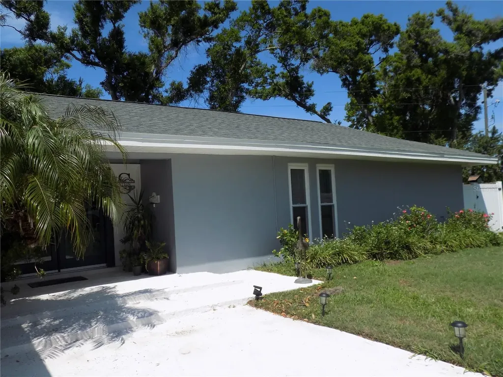 2168 Kent Avenue Clearwater FL 33764